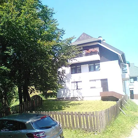 Art Apartman Plitvicka Jezera Exterior photo